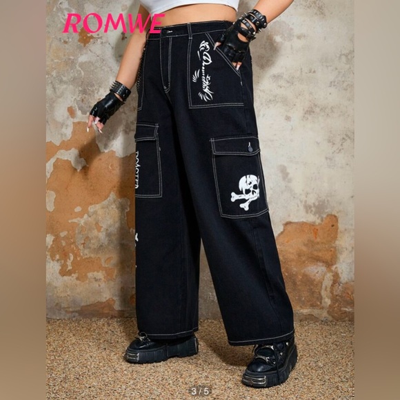 ROMWE GRUNGE PUNK BLACK JEANS SIZE MEDIUM - Picture 1 of 3